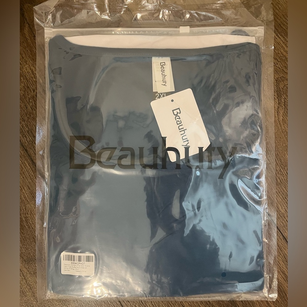 Women’s Plus Size Top - Picture 4 of 6